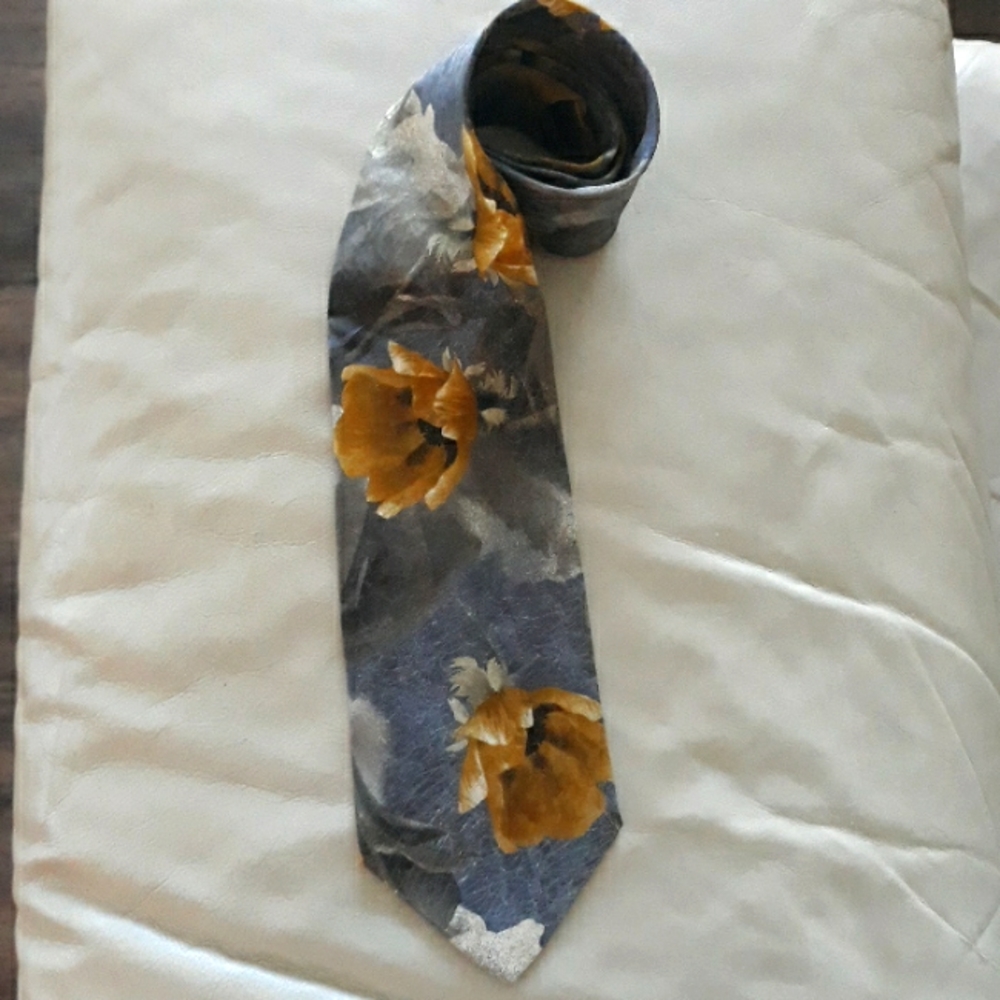 Bolgheri silk tie